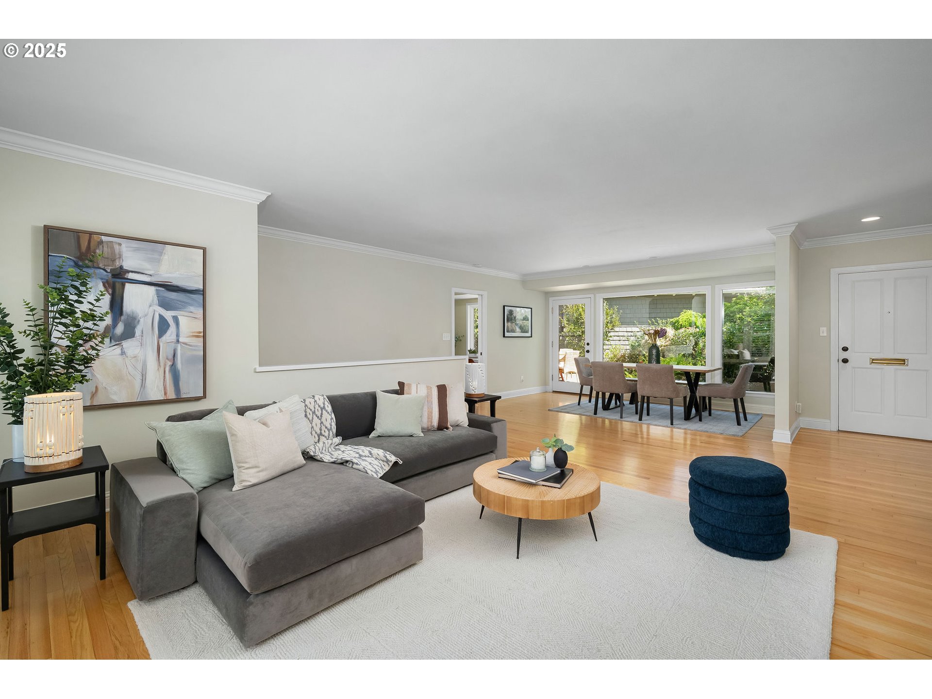 3940 Southwest Council Crest Drive Portland, OR 97239 - Photo 9 of 48 a living room with furniture and a table