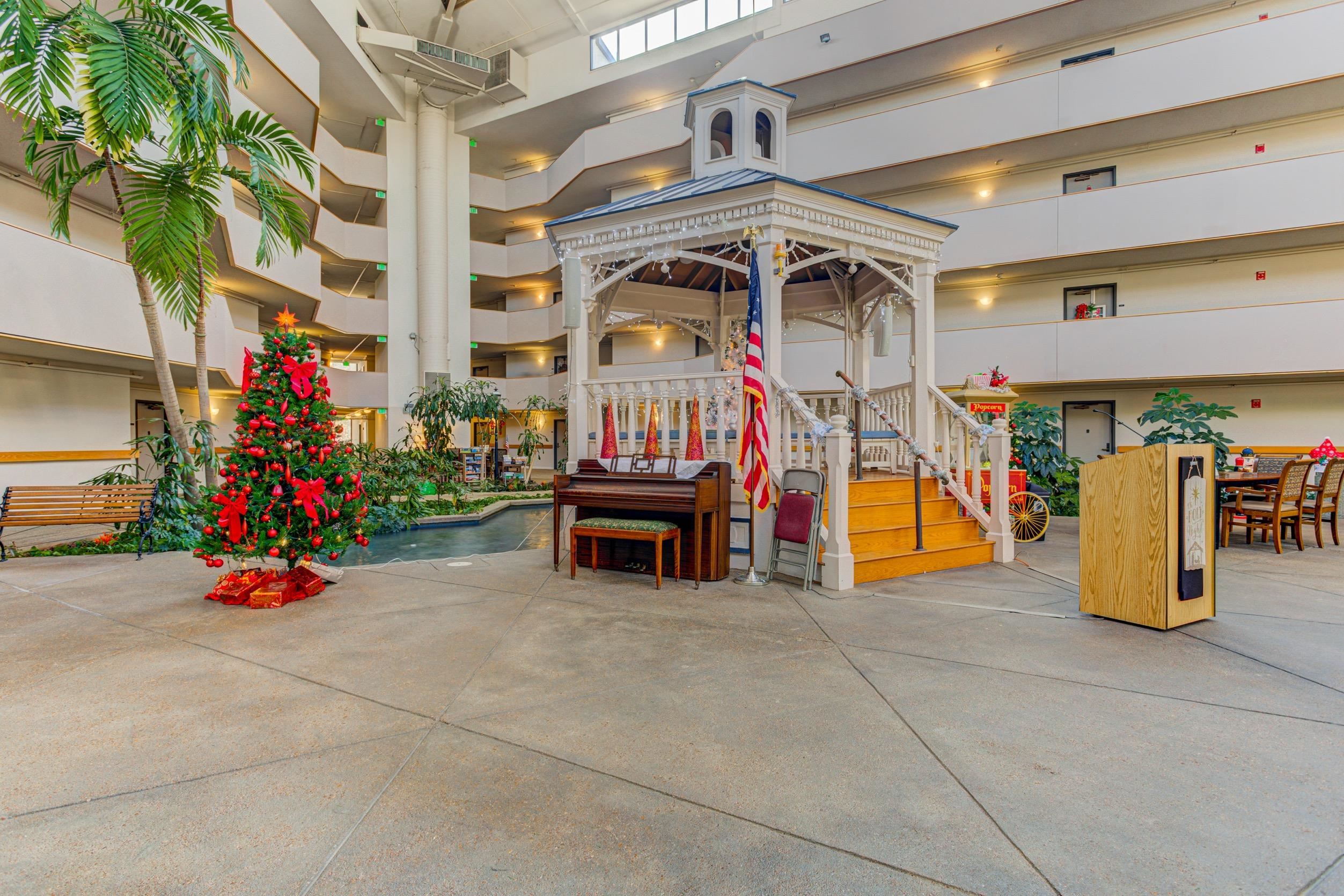 5013 Scheibler Road, Unit C1 Memphis, TN 38128 - Photo 25 of 36 a view of parking garage with stuff