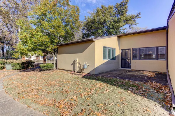 $155,000 | 5013 Scheibler Road, Unit C1, Memphis, TN 38128