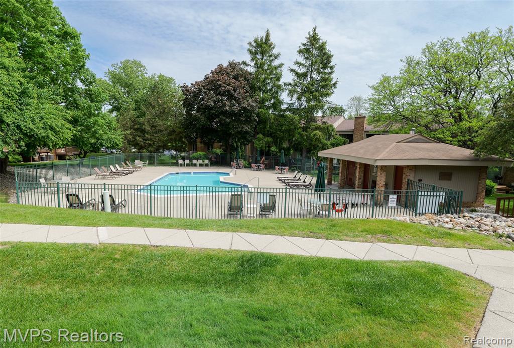 804 Oak Brook Ridge Drive, Unit 149 Rochester, MI 48307 - Photo 30 of 31