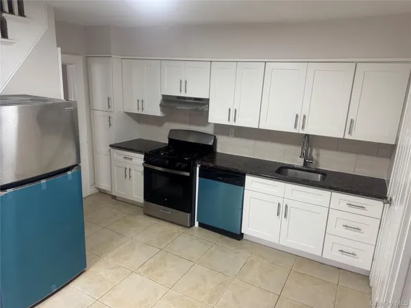 $4,300 | 267 Schenck Avenue, Great Neck, NY 11021