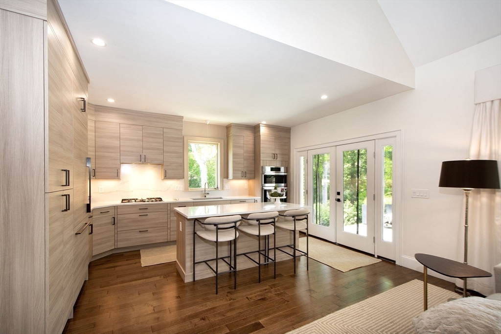 23 Kingston Street Kingston, MA 02364 - Photo 8 of 40
