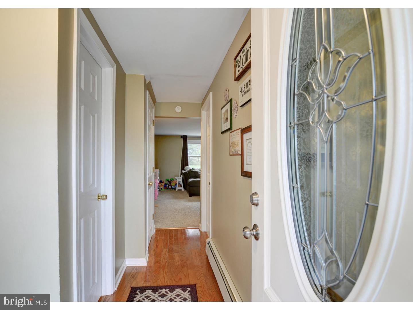 583 Jacksonville Road Warminster, PA 18974 - Photo 3 of 22