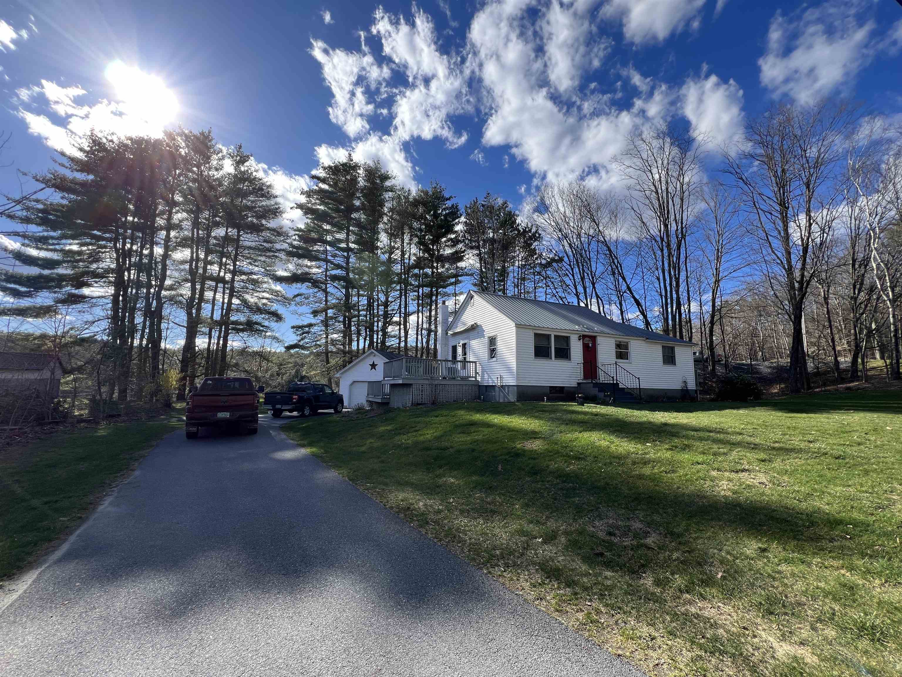 1075 Middle Road Dummerston, VT 05301 - Photo 2 of 22