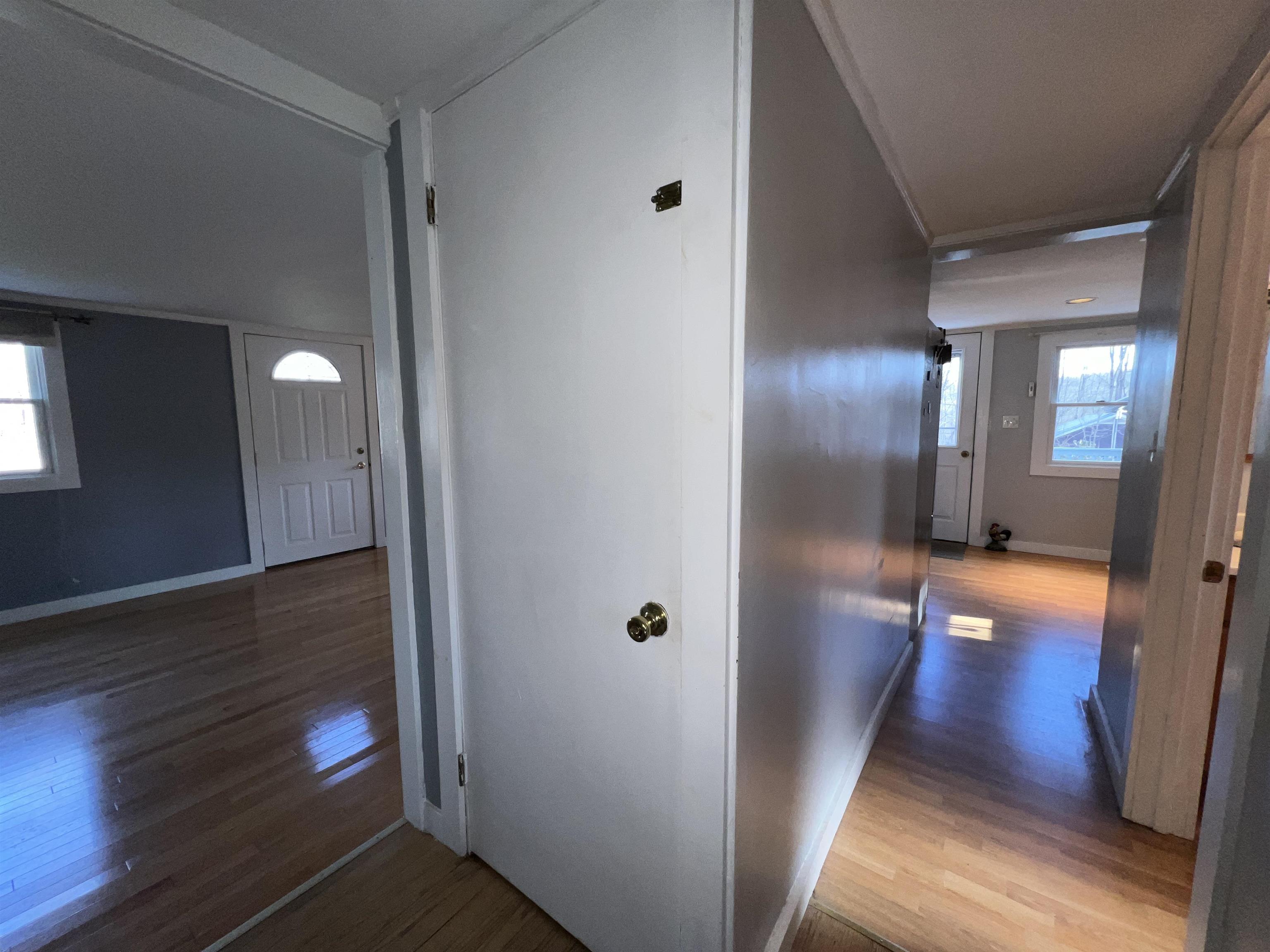 1075 Middle Road Dummerston, VT 05301 - Photo 7 of 22