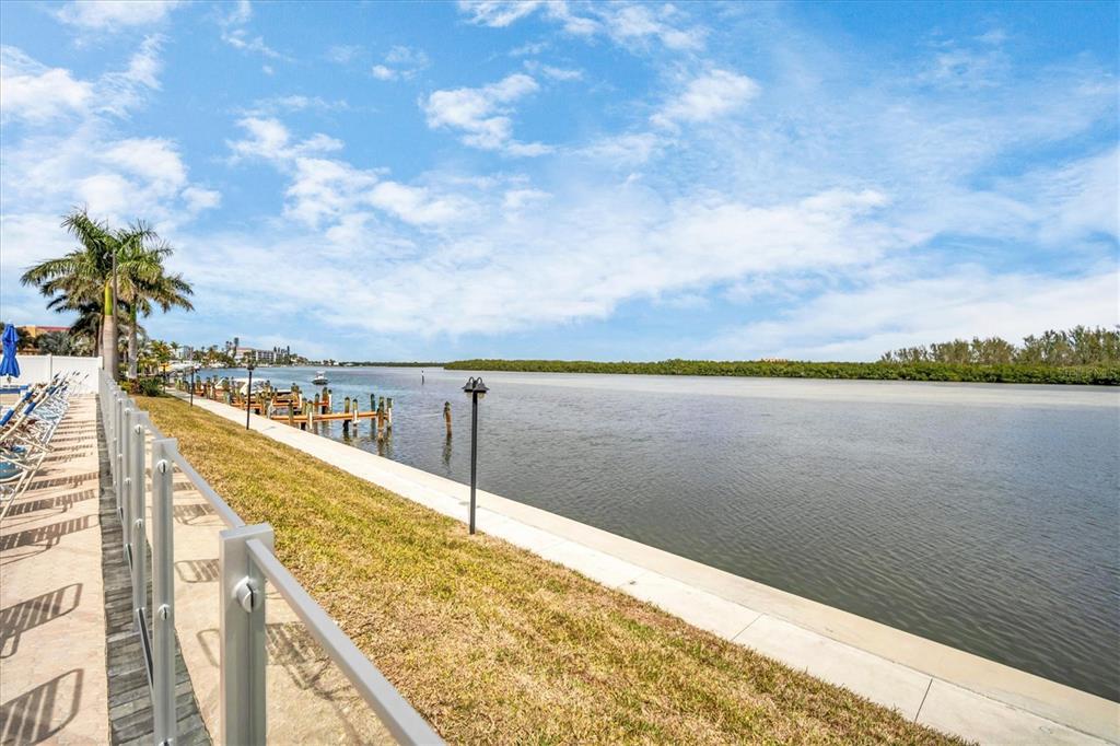 9393 Midnight Pass Road, Unit 302 Sarasota, FL 34242 - Photo 28 of 65