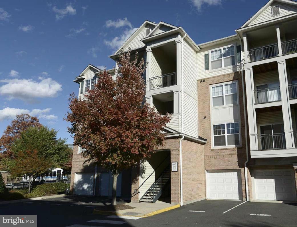 4401 Weatherington Lane, Unit 304 Fairfax, VA 22030 - Photo 1 of 25 Exterior (Front)