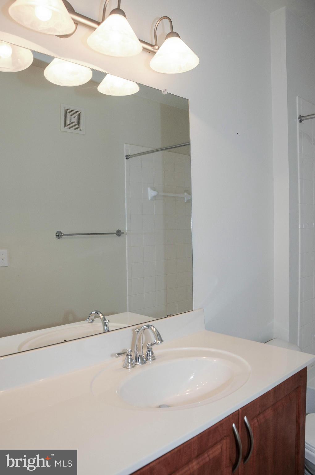 4401 Weatherington Lane, Unit 304 Fairfax, VA 22030 - Photo 13 of 25 Bath