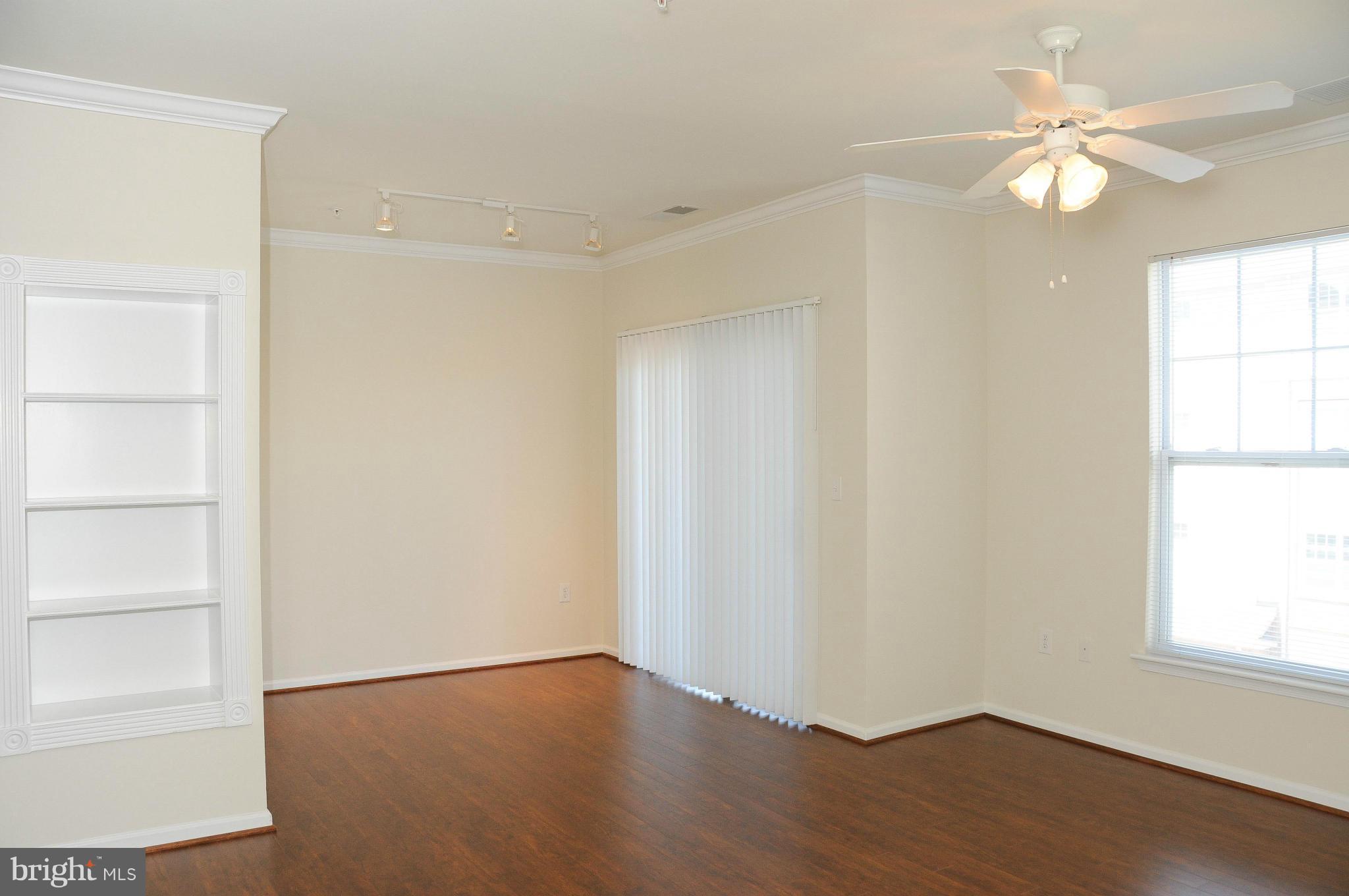 4401 Weatherington Lane, Unit 304 Fairfax, VA 22030 - Photo 9 of 25 Interior (General)