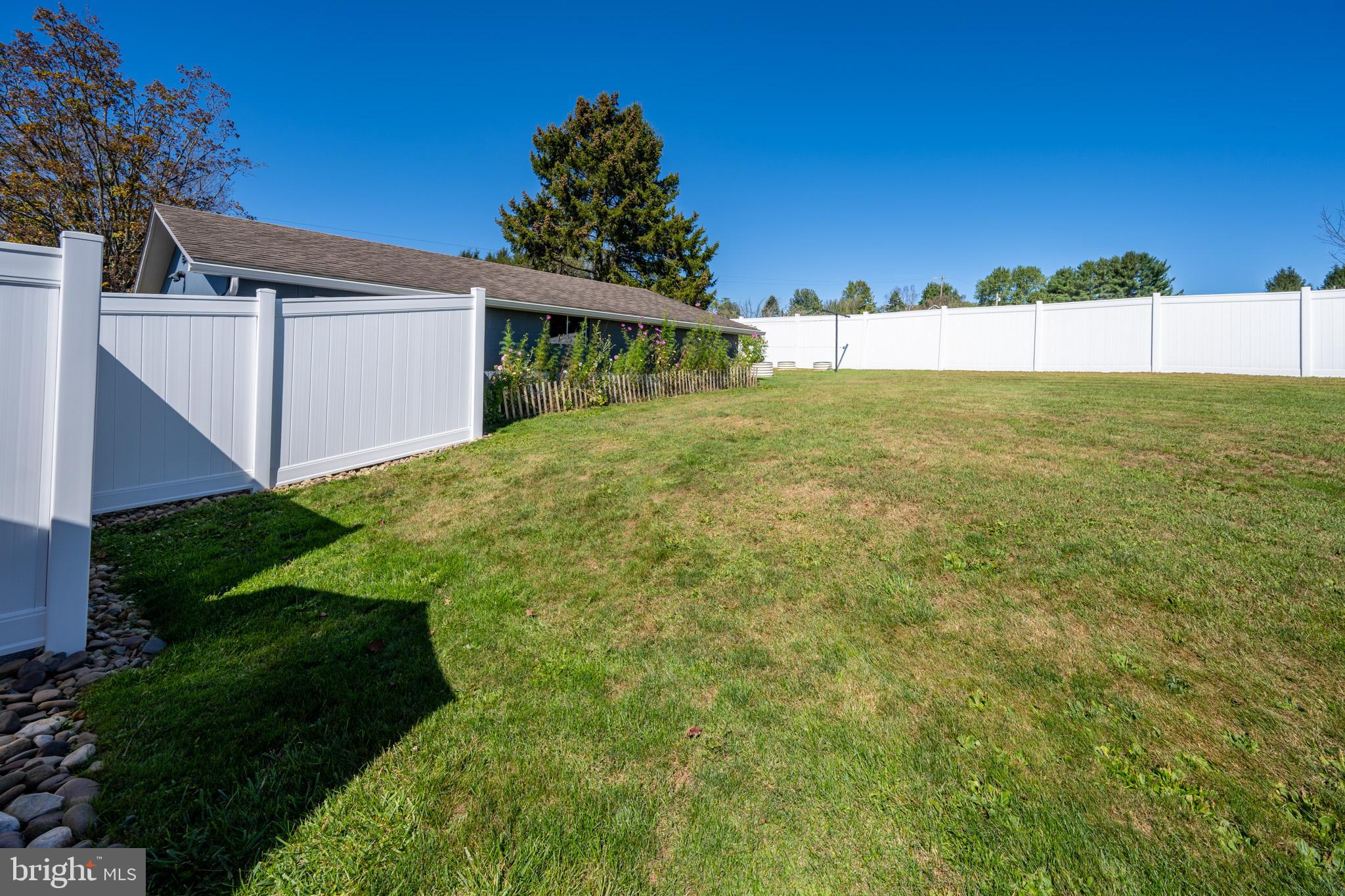 445 Dennett Road Oakland, MD 21550 - Photo 7 of 62