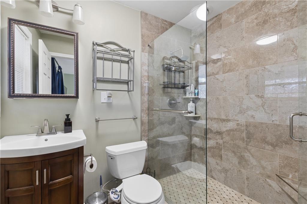 3490 Springdale Forrest Boulevard Gainesville, GA 30506 - Photo 17 of 41