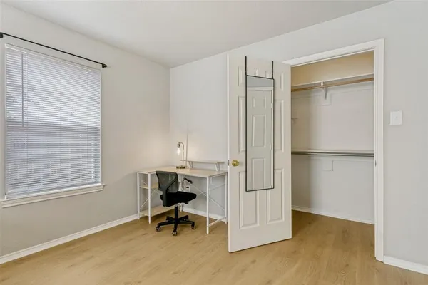 $900 | 107 South Crawford Street, Unit 1, Denton, TX 76205