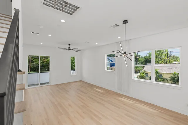 $3,000 | 3348 Sauer Street, Houston, TX 77004