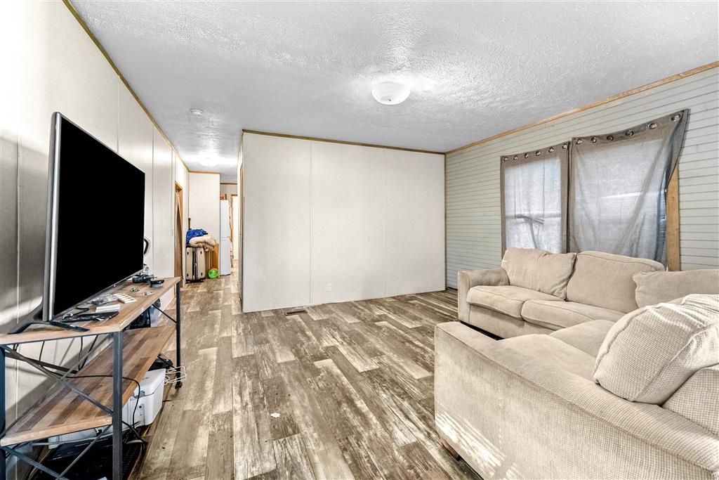 413 Invader Street Sulphur, LA 70663 - Photo 4 of 17