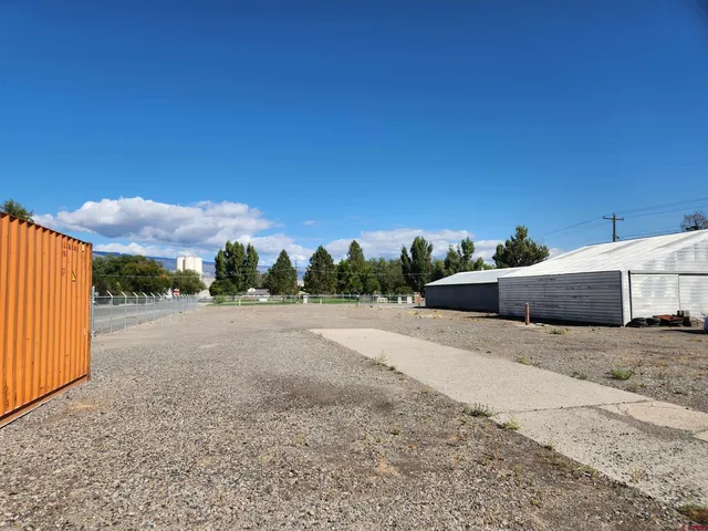 $1,300 | 330 West 4th Street, Delta, CO 81416