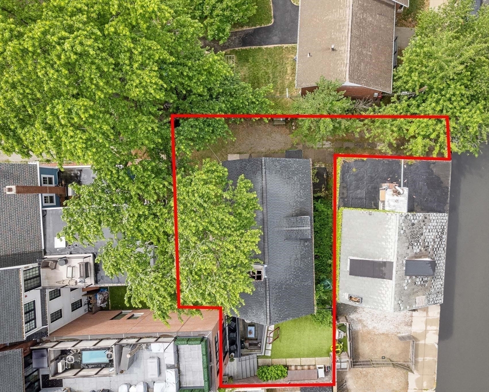 1 Washington Place Boston, MA 02129 - Photo 13 of 18 an outdoor space with plants