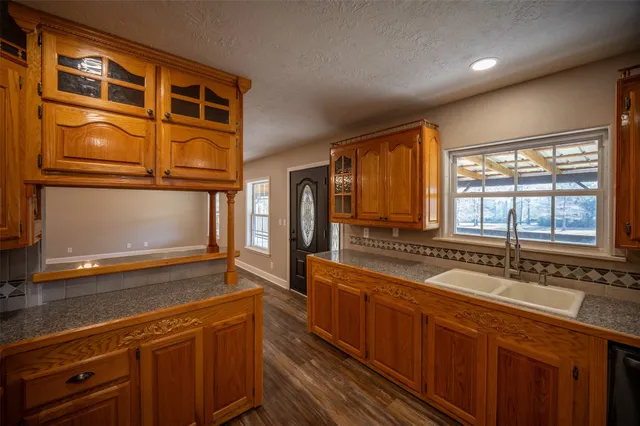 $594,500 | 220 County Road 2300, Woodville, TX 75979