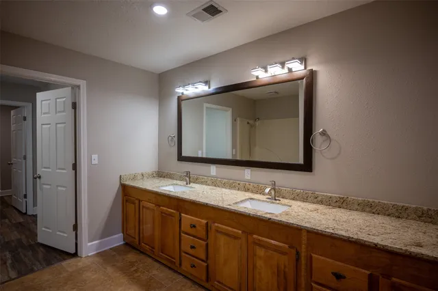 $594,500 | 220 County Road 2300, Woodville, TX 75979