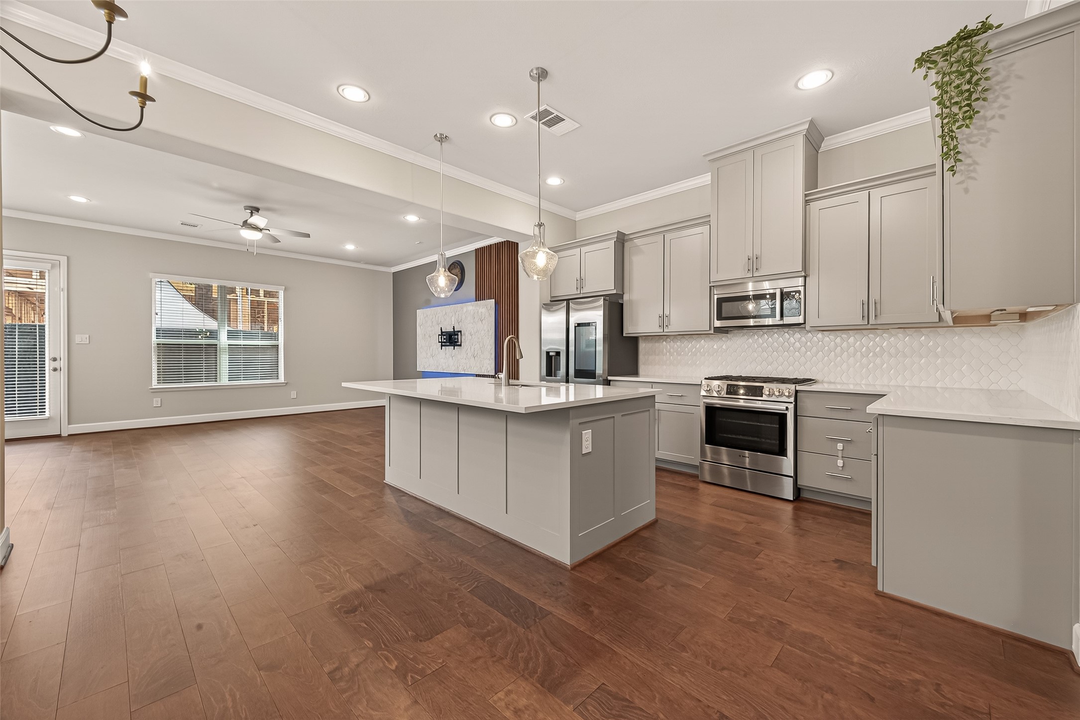 4413 Schuler Street, Unit B Houston, TX 77007 - Photo 15 of 46