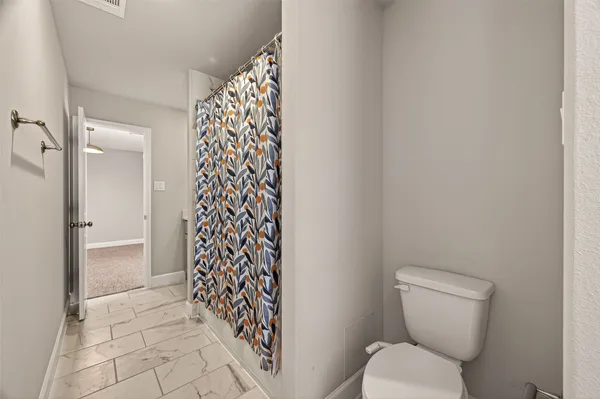 $3,800 | 4413 Schuler Street, Unit B, Houston, TX 77007