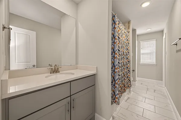 $3,800 | 4413 Schuler Street, Unit B, Houston, TX 77007