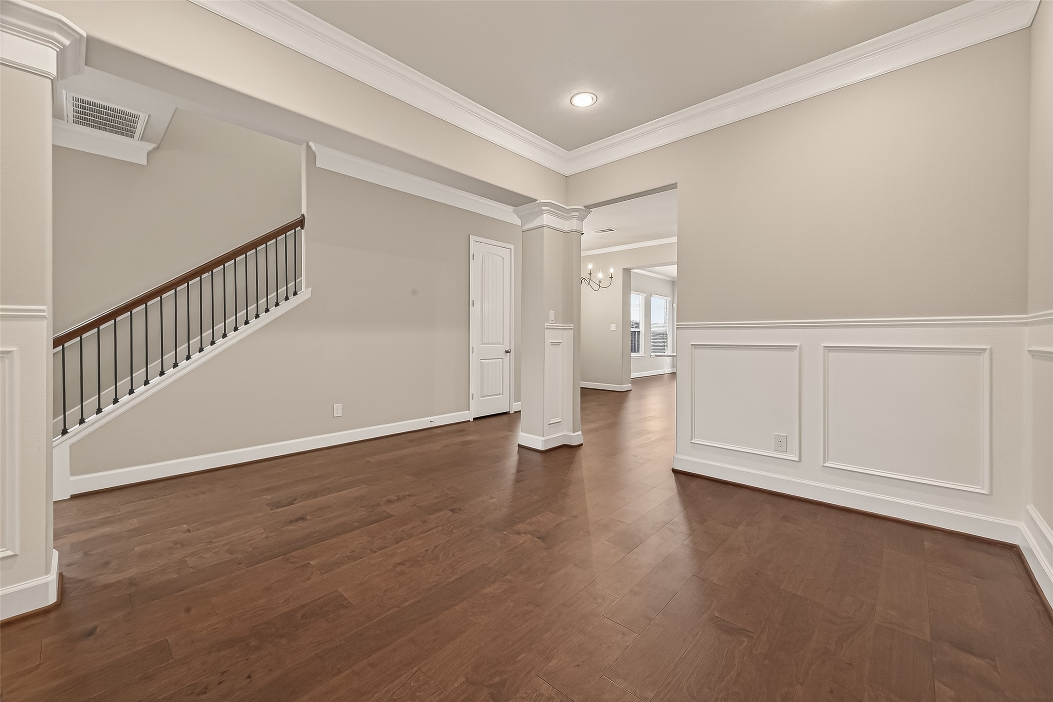 4413 Schuler Street, Unit B Houston, TX 77007 - Photo 10 of 46 a view of an empty room with wooden floor