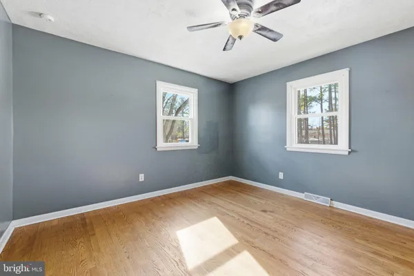 $400,000 | 224 Fredericktowne Drive, Stephens City, VA 22655