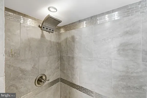 $400,000 | 224 Fredericktowne Drive, Stephens City, VA 22655