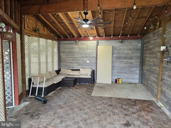 $400,000 | 224 Fredericktowne Drive, Stephens City, VA 22655