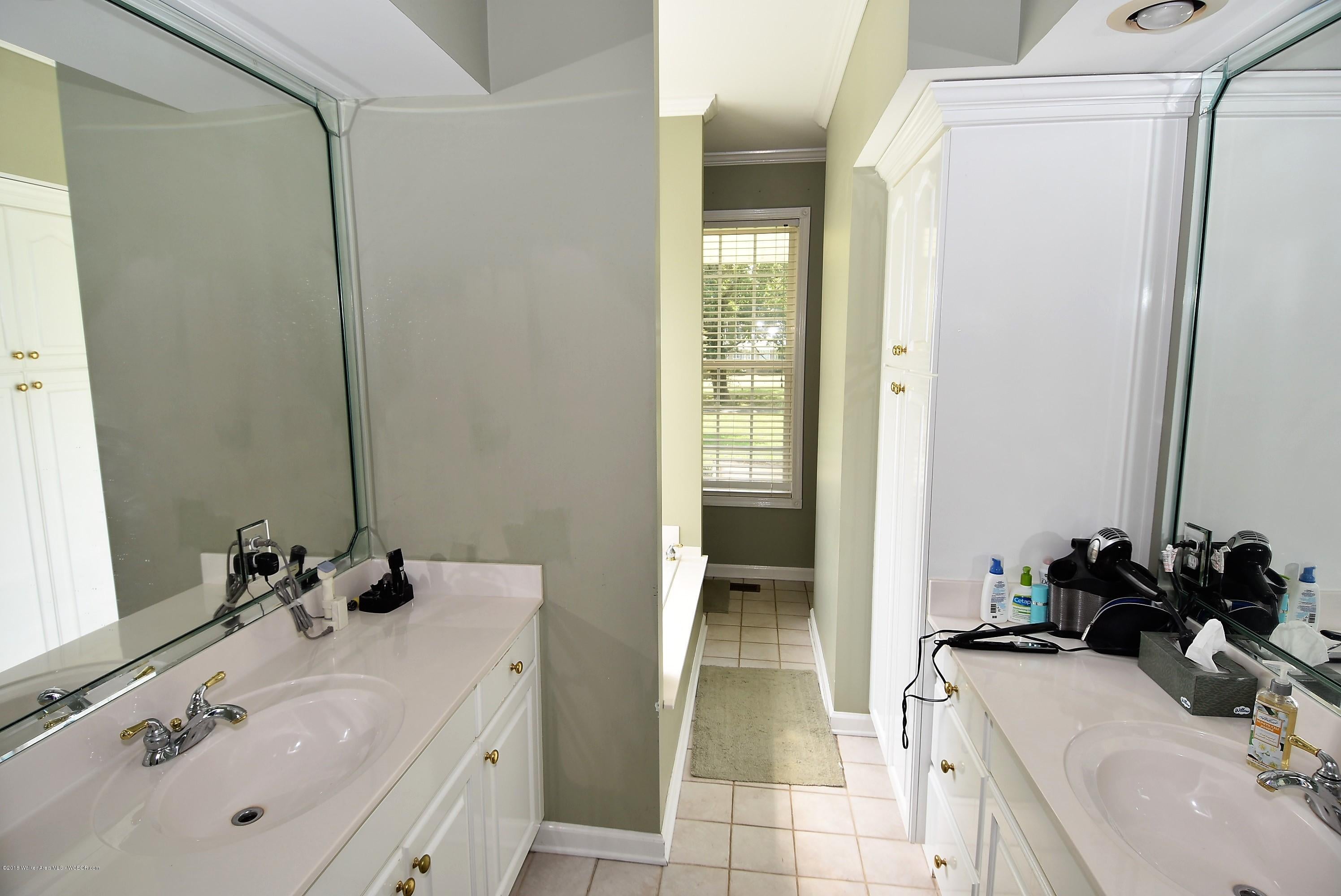 349 Robinson Loop Jasper, AL 35504 - Photo 8 of 36 Gallery Image 8