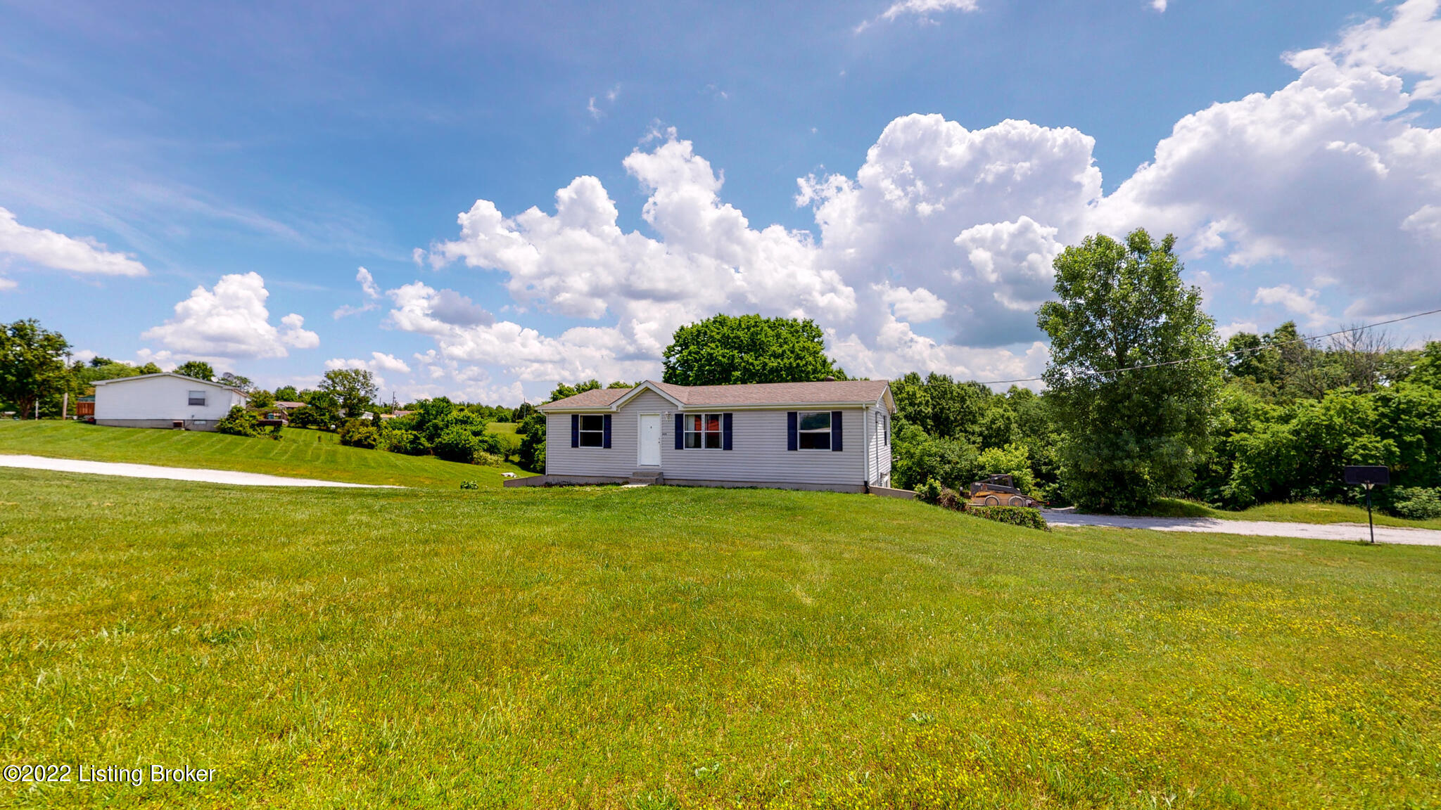 419 Goodlett Road Mount Eden, KY 40046 - Photo 23 of 27 View of large yard
