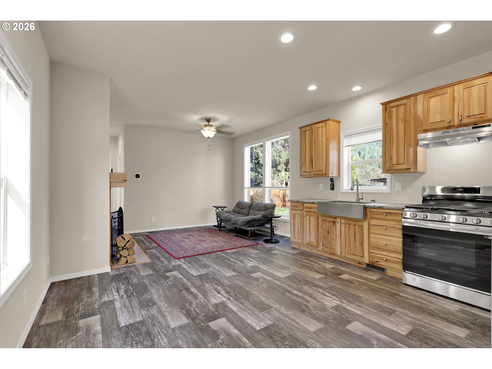 75767 Booth Kelly Camp Road Dorena, OR 97434 - Photo 5 of 38 Living Room