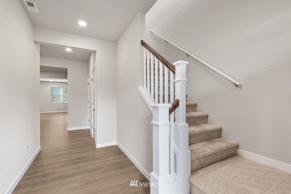 5738 Waverly Road Southwest, Unit 96 Port Orchard, WA 98367 - Photo 2 of 29 Gallery Image 2