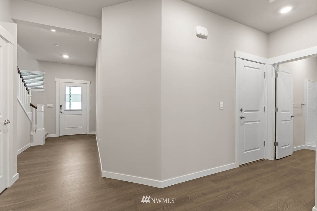 5738 Waverly Road Southwest, Unit 96 Port Orchard, WA 98367 - Photo 4 of 29 Gallery Image 4