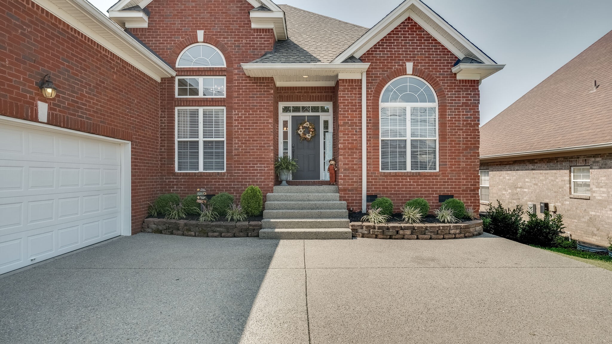 7005 Red Apple Road Antioch, TN 37013 - Photo 4 of 25 a front view of a house