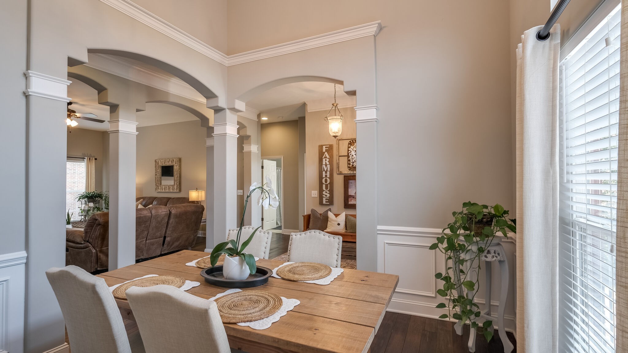 7005 Red Apple Road Antioch, TN 37013 - Photo 7 of 25 a dining room with furniture and wooden floor