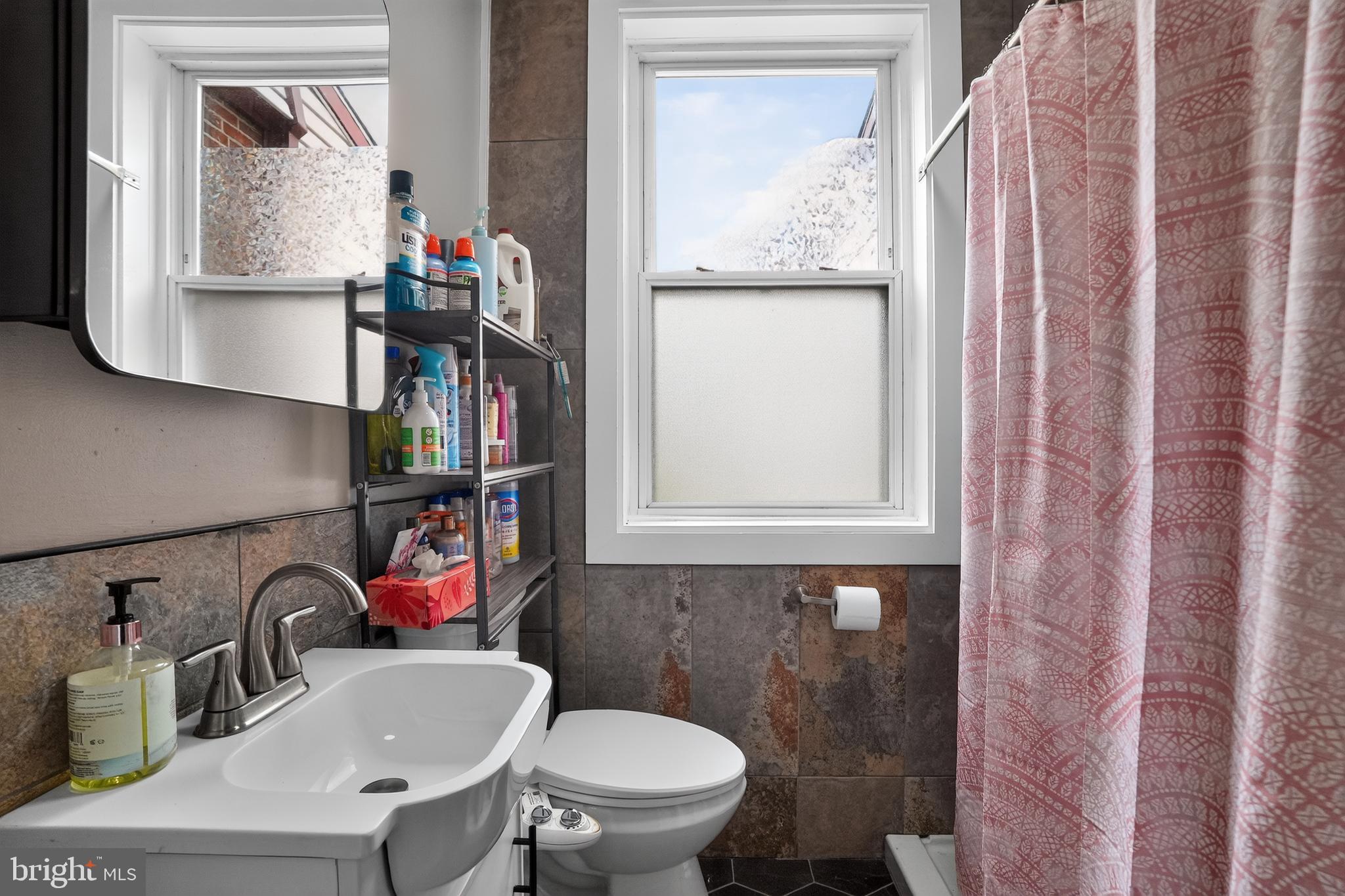 108 East Township Line Road Havertown, PA 19083 - Photo 12 of 34 First Flr bathroom