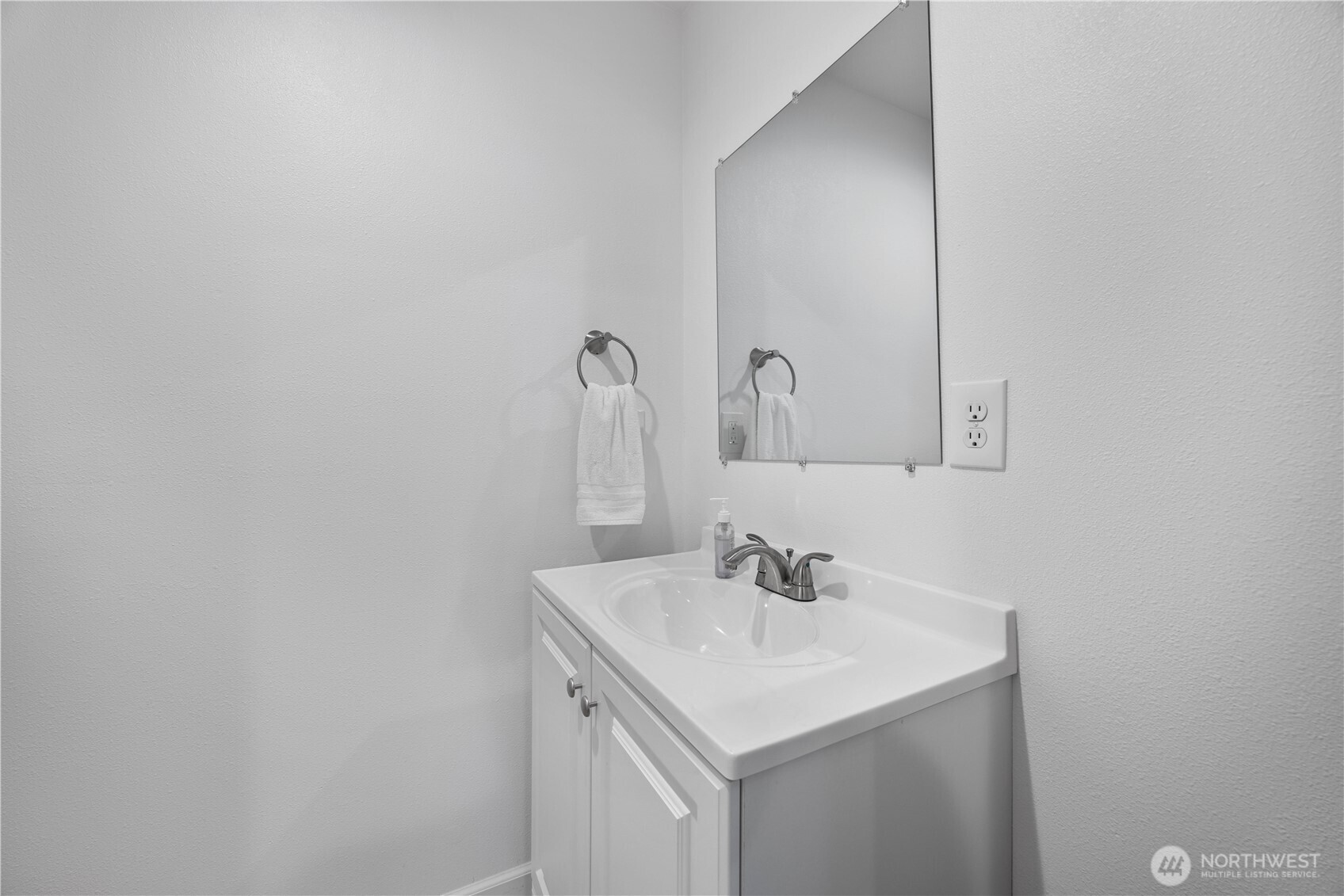 4621 Navarre Coulee Road Chelan, WA 98816 - Photo 36 of 38