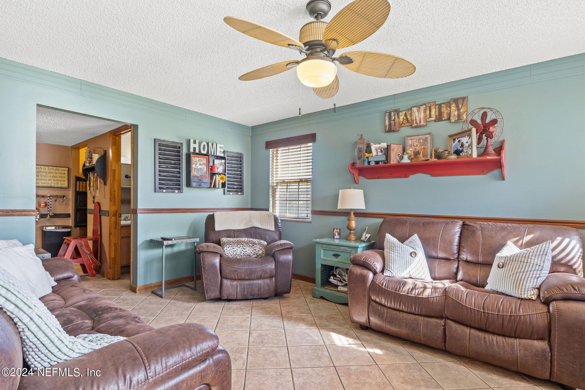 5641 Ricker Road Jacksonville, FL 32244 - Photo 8 of 33 a living room with furniture