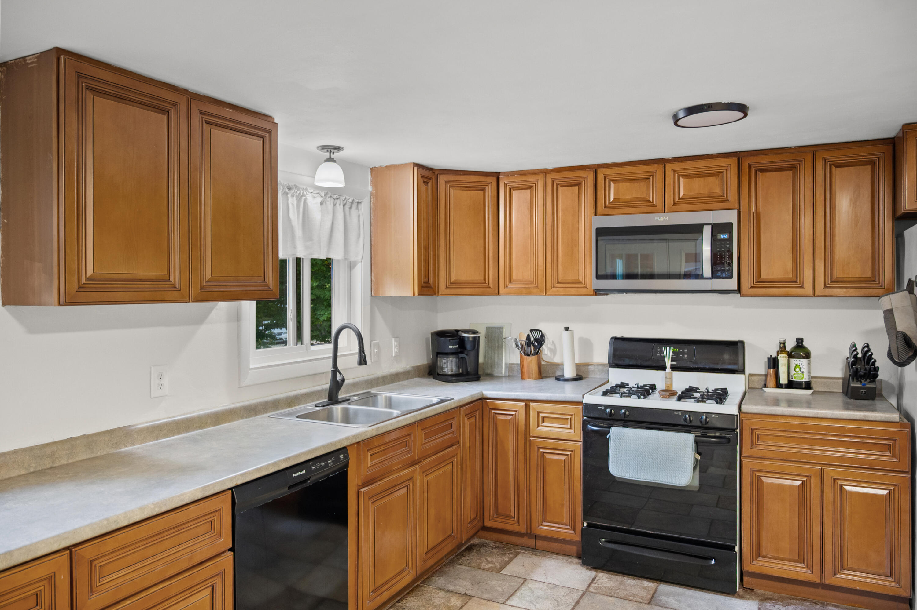 24 Baldwin Road Standish, ME 04085 - Photo 13 of 37 AVA_6852