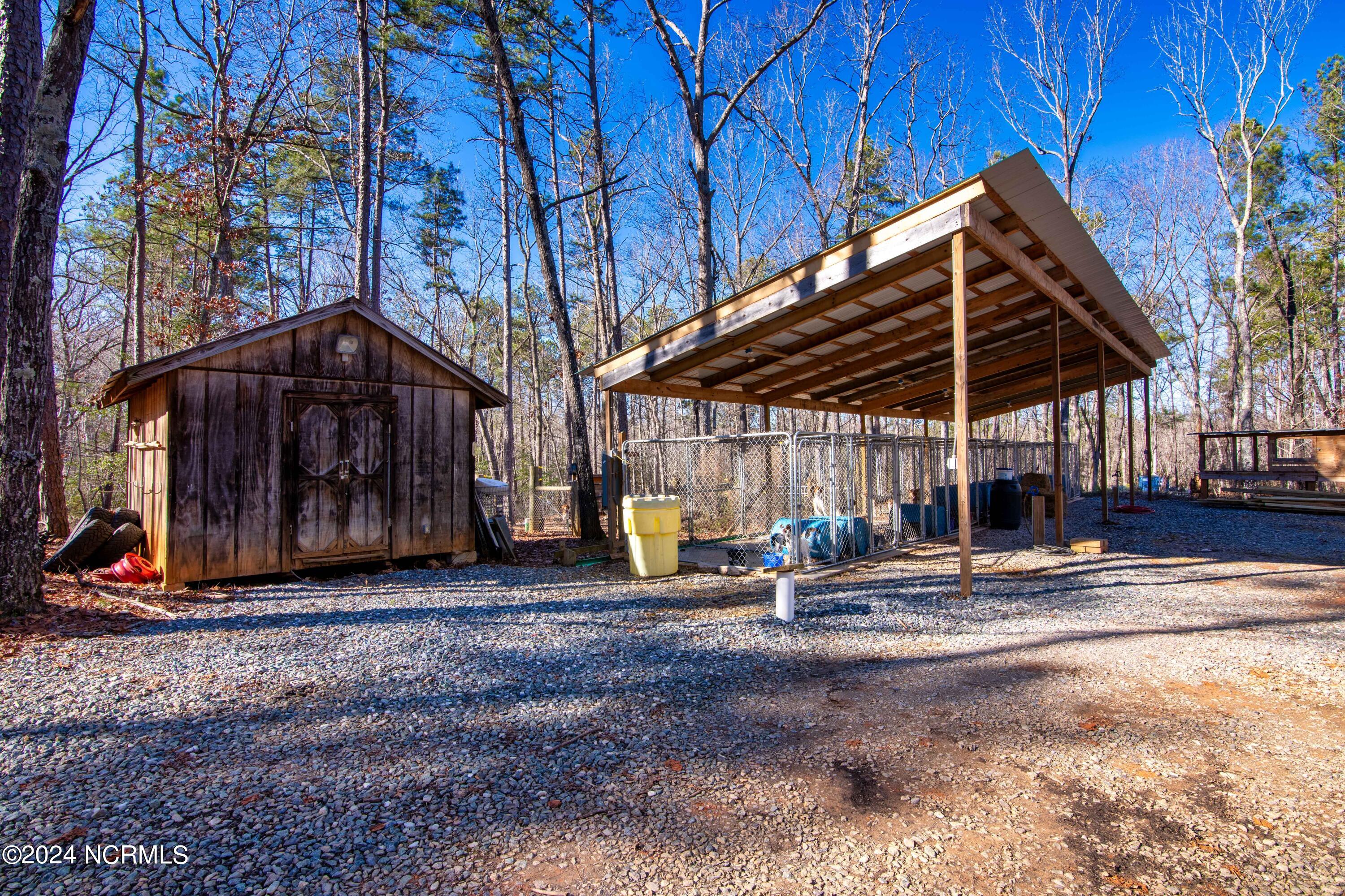 3022 Plank Road Robbins, NC 27325 - Photo 29 of 34 Dog run