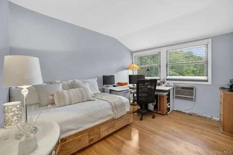 $710,000 | 2834 Hedge Street, Yorktown Heights, NY 10598