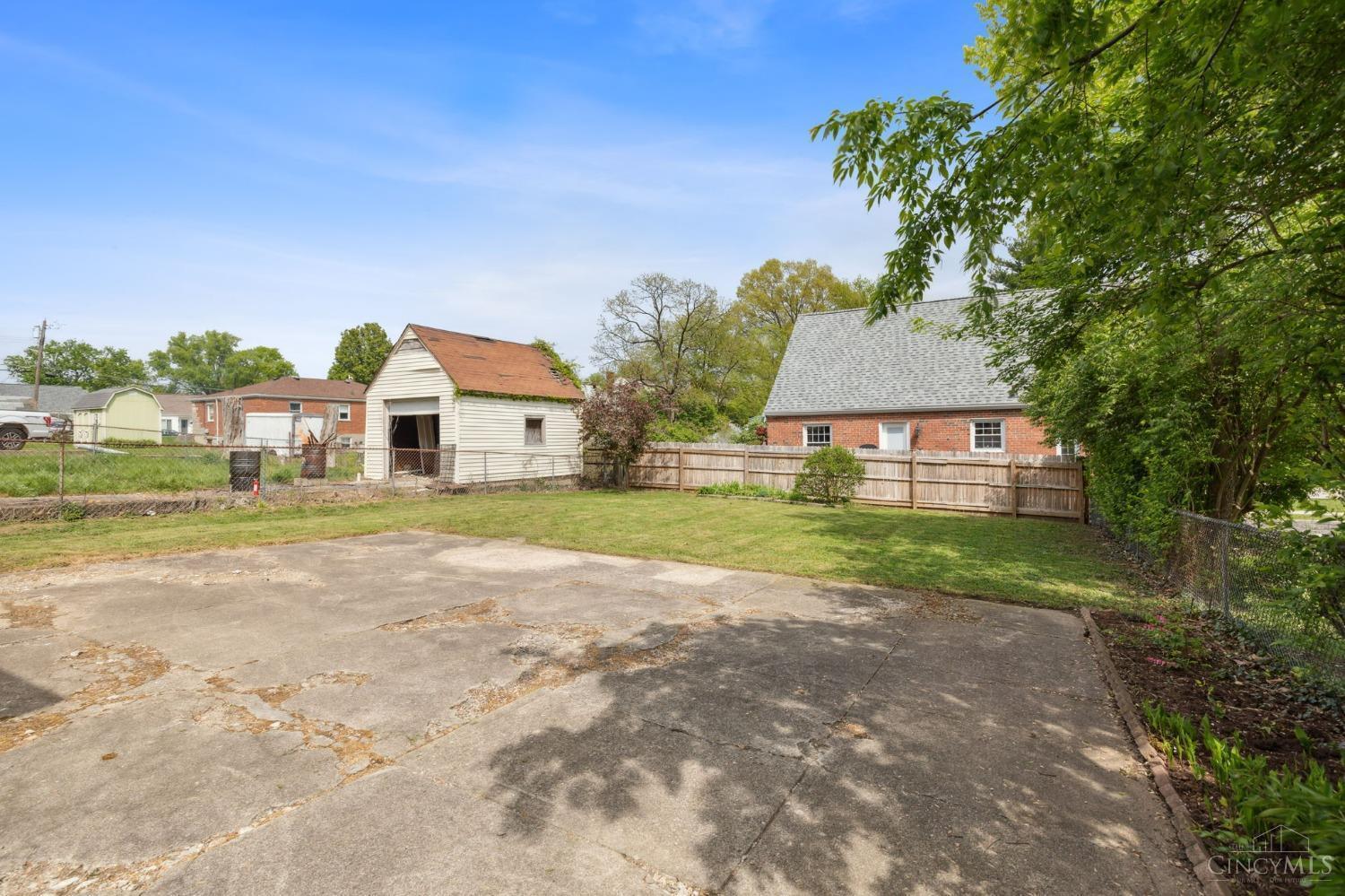 4004 School Section Road Cheviot, OH 45211 - Photo 28 of 35