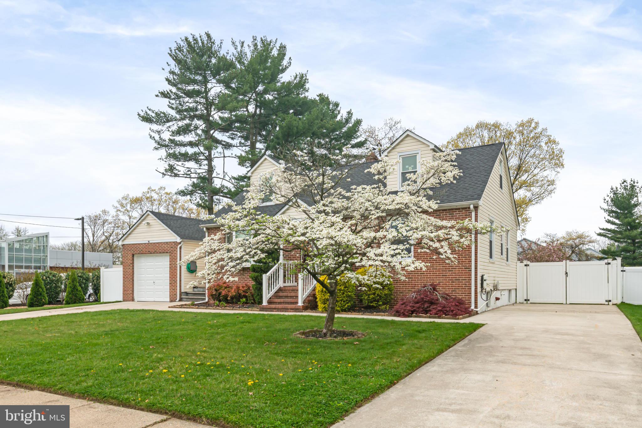 16 Ranoldo Terrace Cherry Hill, NJ 08034 - Photo 3 of 25 Gallery Image 3