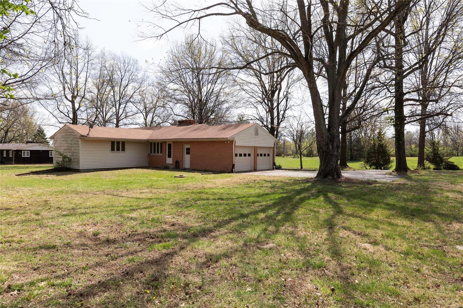 16921 Crestview Drive Grover, MO 63040 - Photo 21 of 26