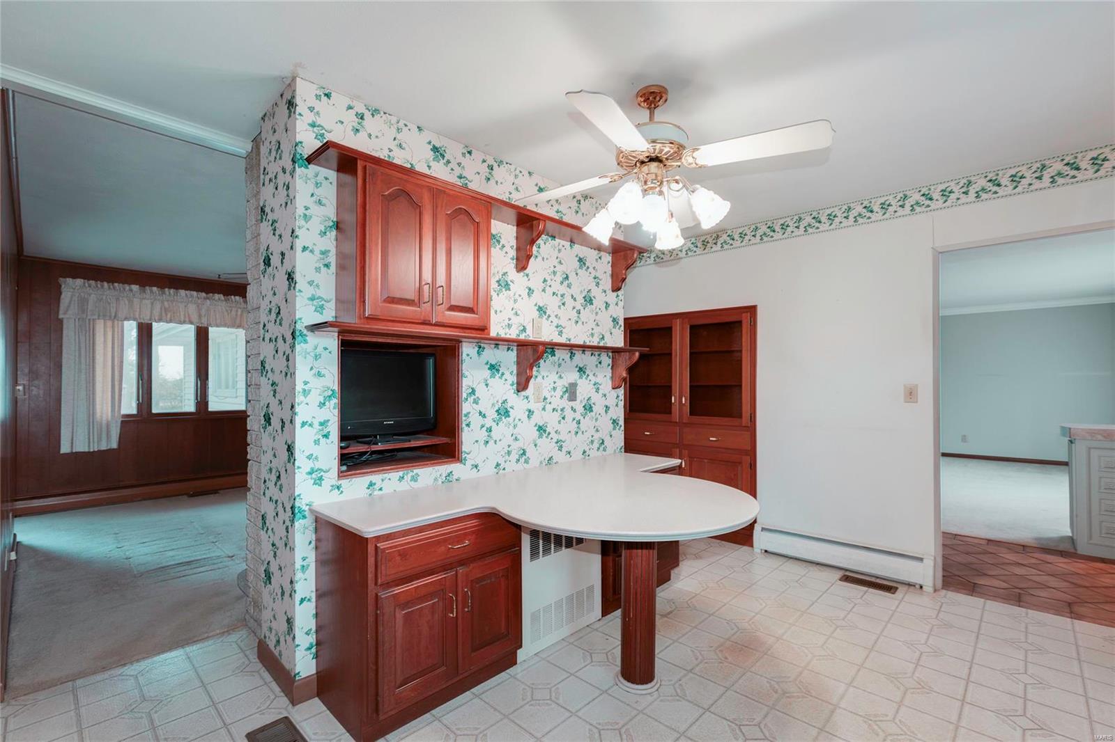 16921 Crestview Drive Grover, MO 63040 - Photo 9 of 26