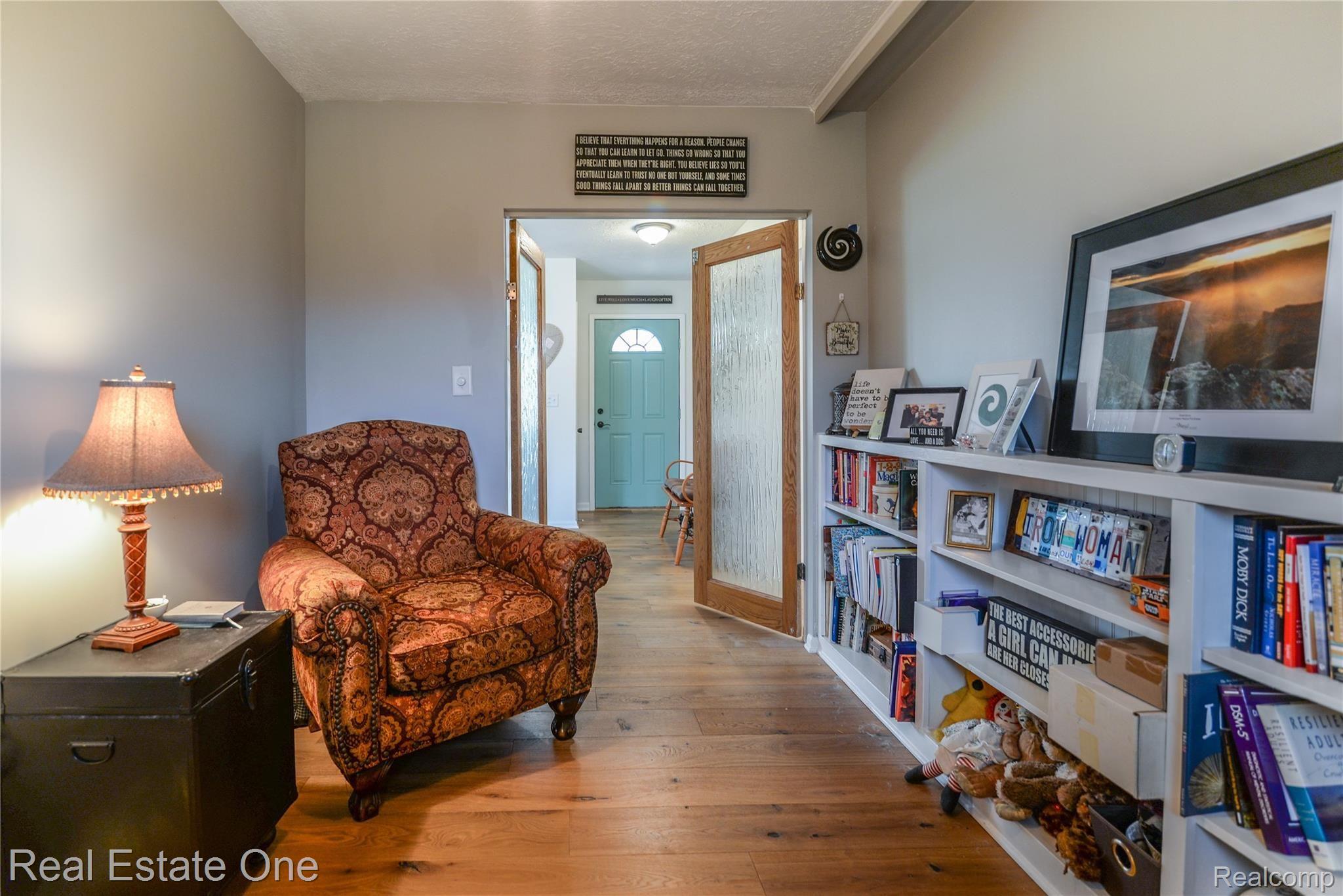 1095 North Garner Road Milford, MI 48380 - Photo 26 of 45 DSC_0069.jpg