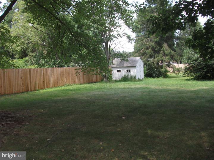 47 Maple Stream Road East Windsor, NJ 08520 - Photo 14 of 16 Exterior Back
