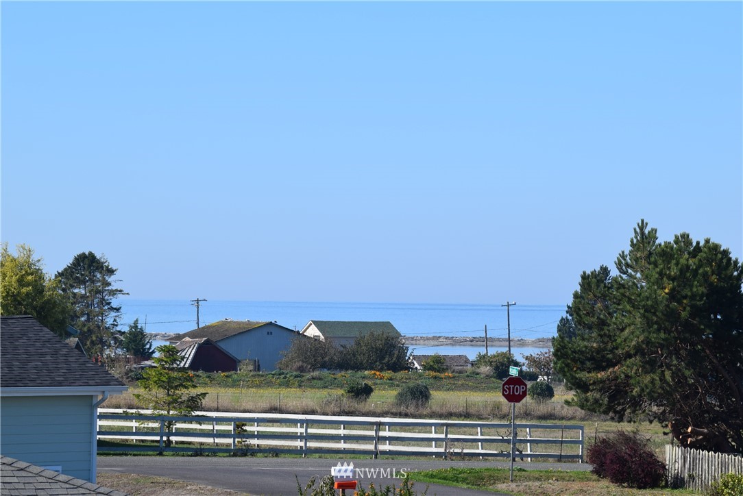 60 McLaughlin Road Sequim, WA 98382 - Photo 3 of 25