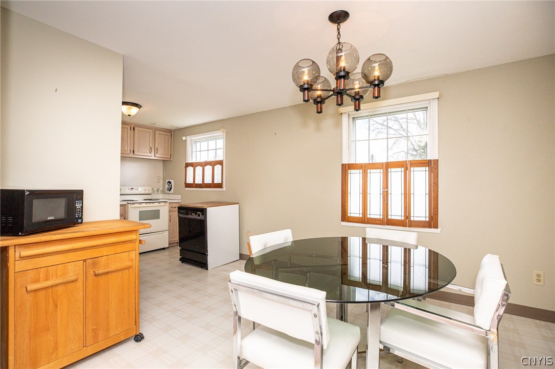 8003 Bamm Hollow Road Clay, NY 13041 - Photo 9 of 35 Make memories to last here in the cozy and comfort